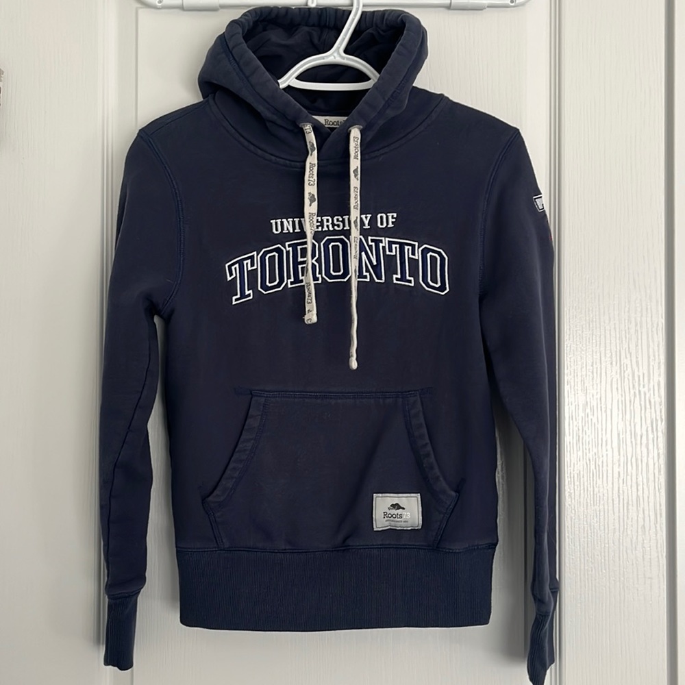 ROOTS U OF T SWEATSHIRT